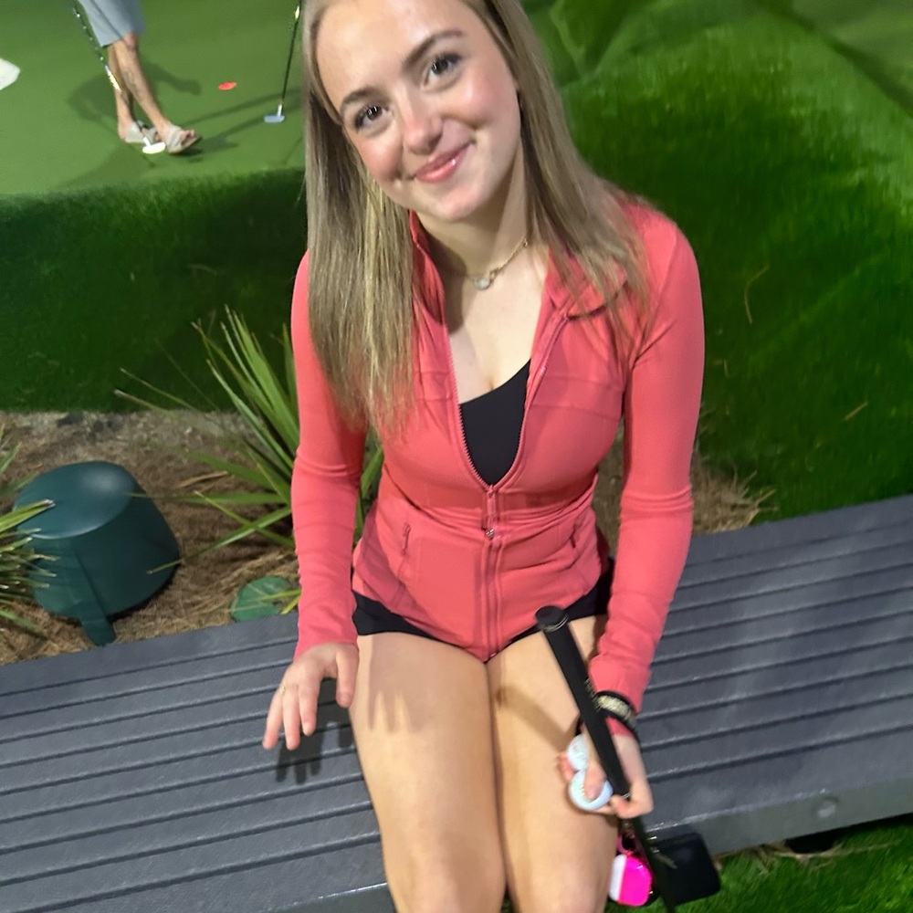 Meet your Posher, Hailie